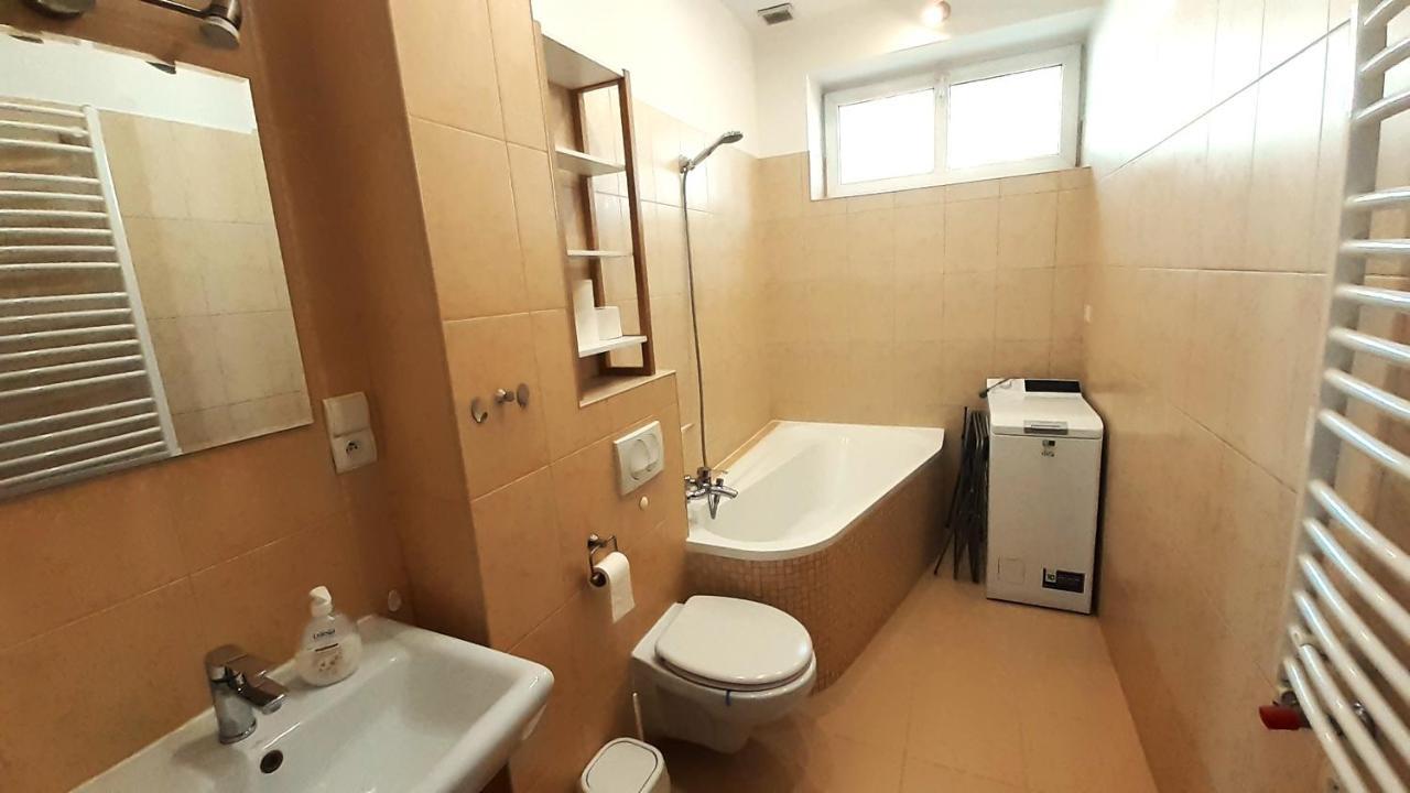 Апартаменты Urocze Przestronne,W Idealnej Lokalizacji Бельско-Бяла Экстерьер фото